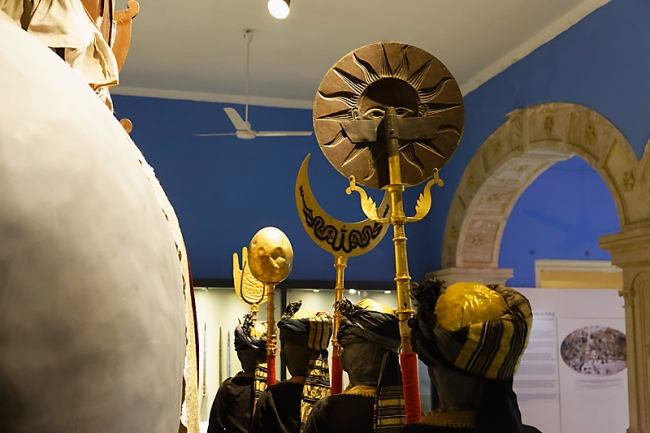 Gwalior-Jaivilas palace-032